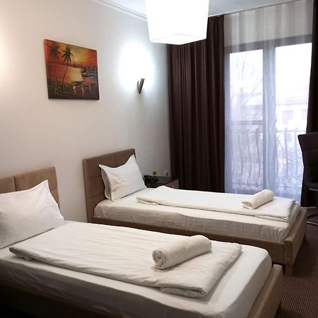 Rhc Royal Hotel Орадя Экстерьер фото