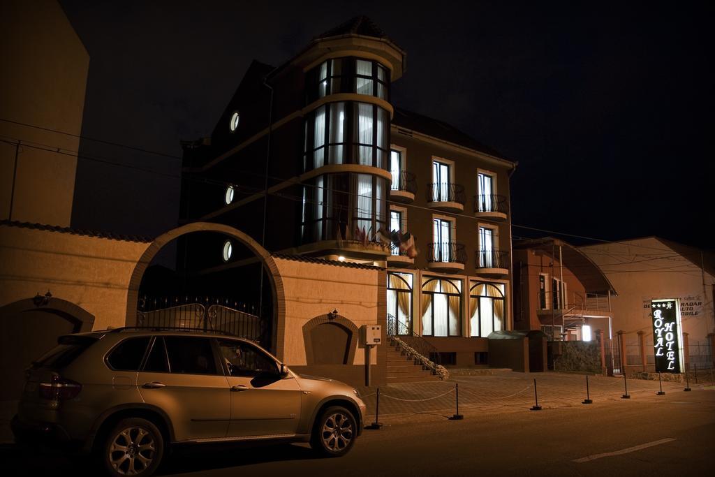 Rhc Royal Hotel Орадя Экстерьер фото