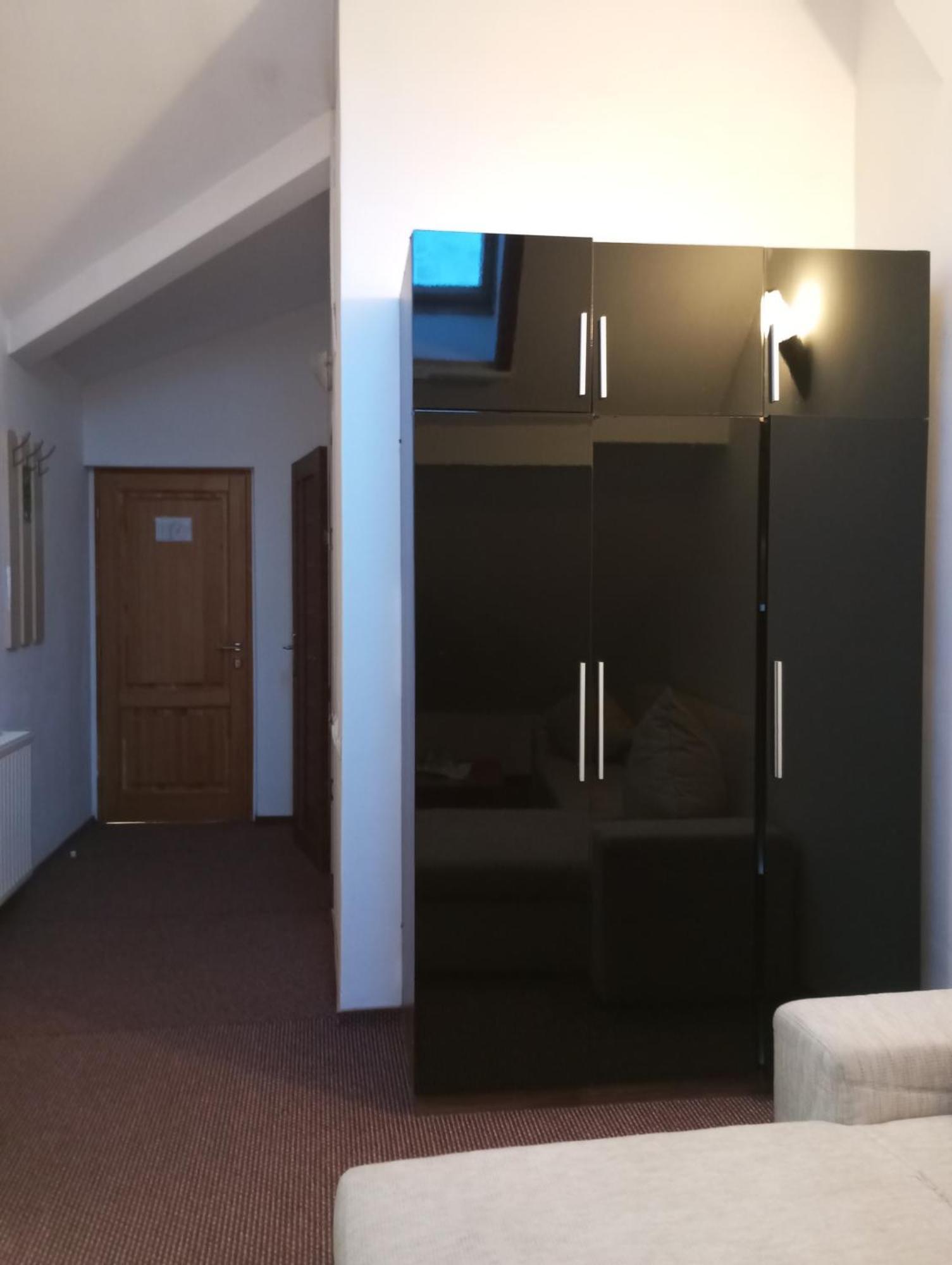 Rhc Royal Hotel Орадя Экстерьер фото